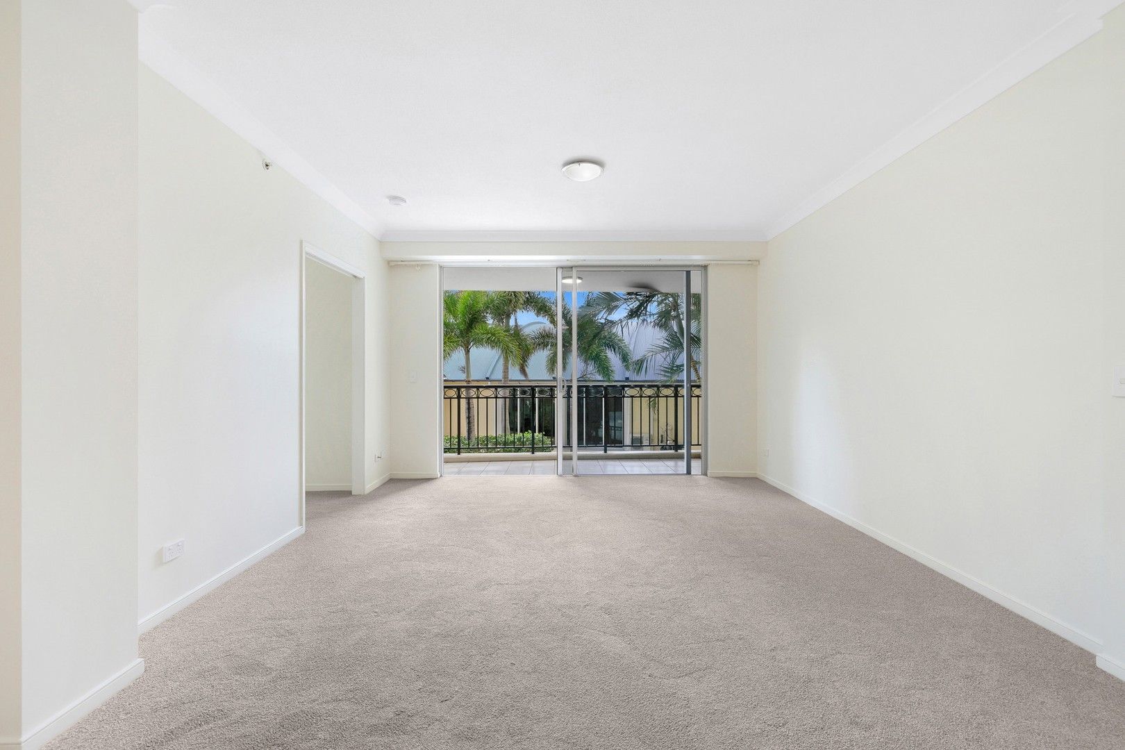 23 Ferny Avenue, Surfers Paradise QLD 4217, Image 1