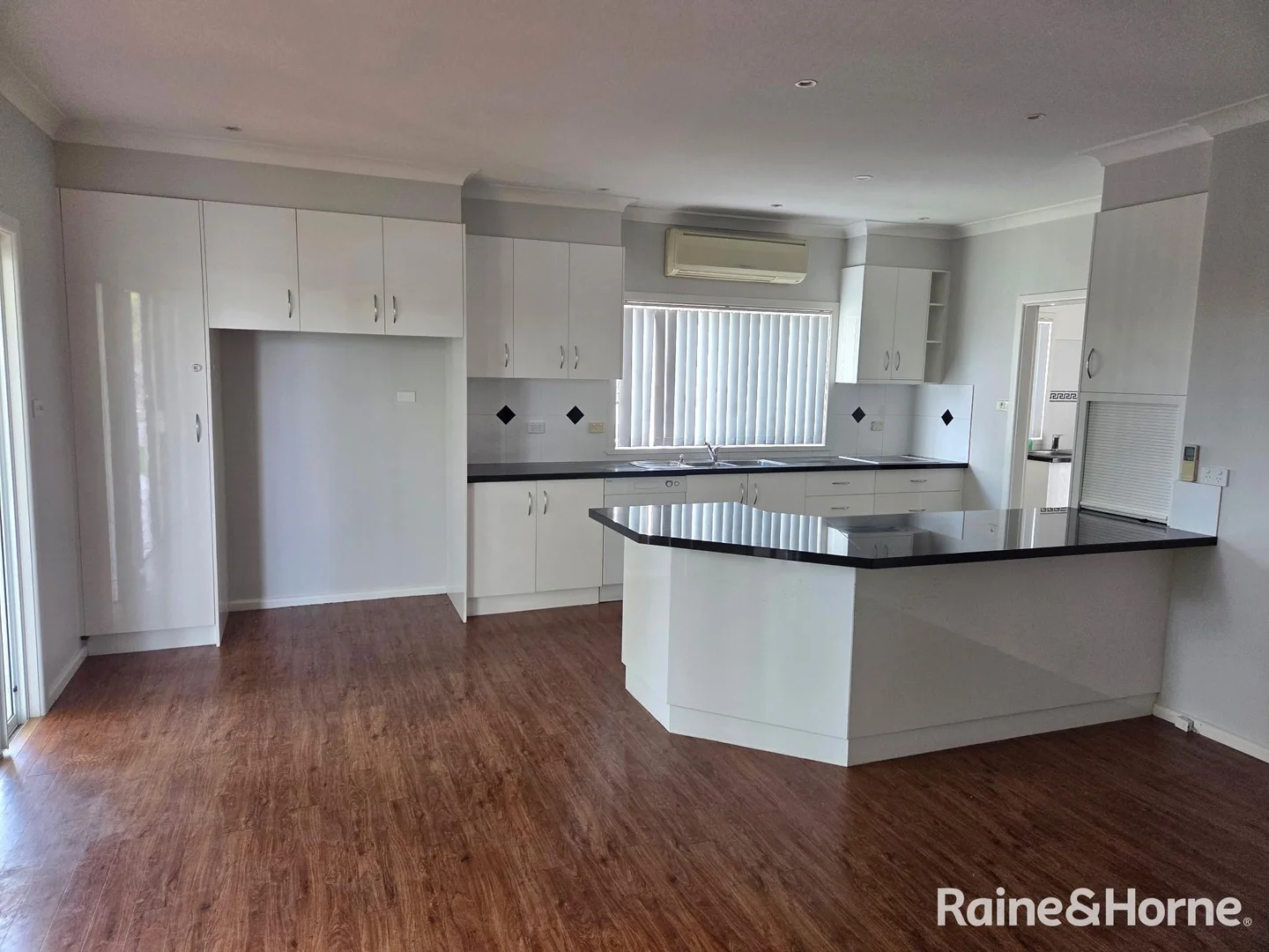 Additional image 3 of Moree NSW 2400