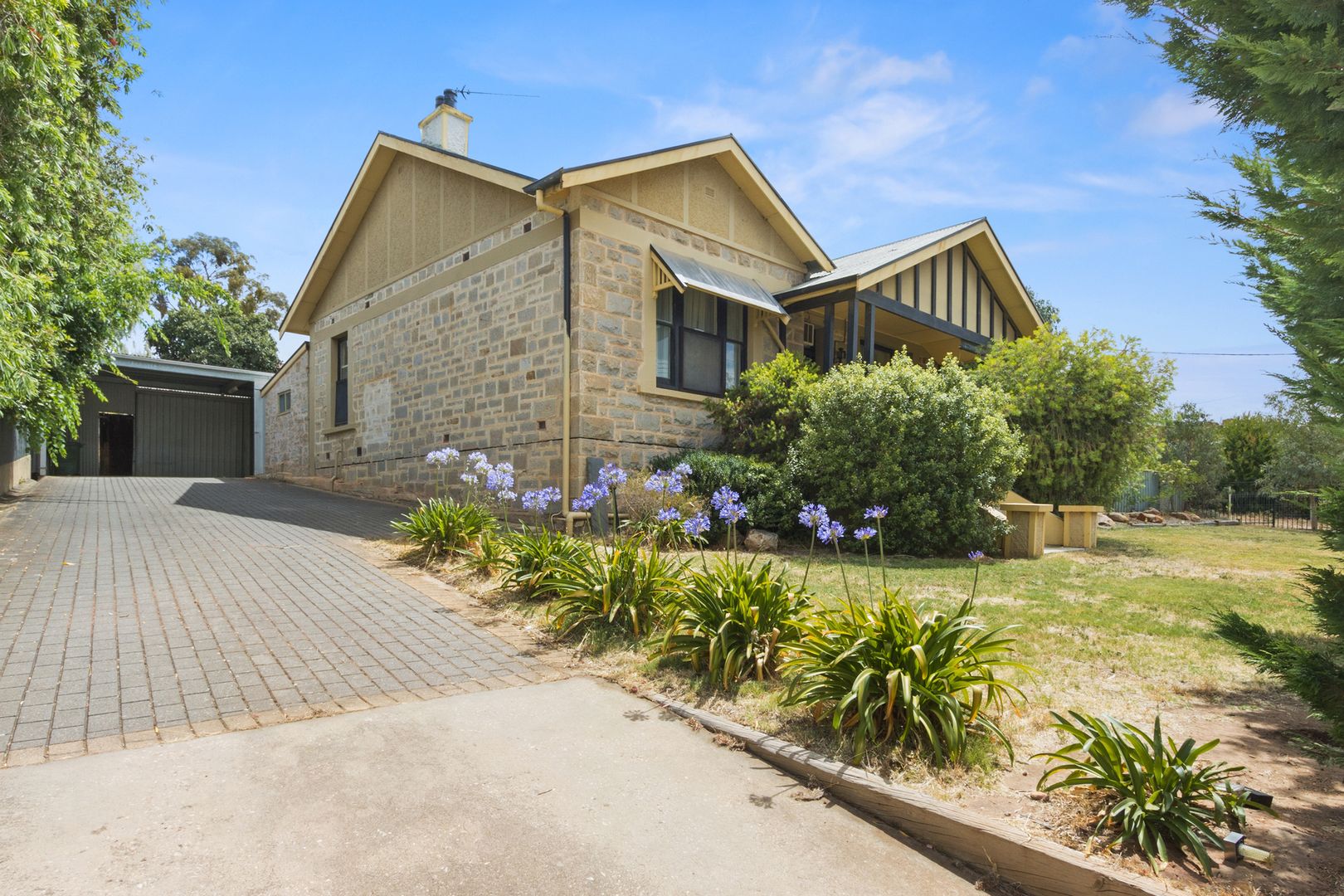 16 Blyth Road, Clare SA 5453, Image 2