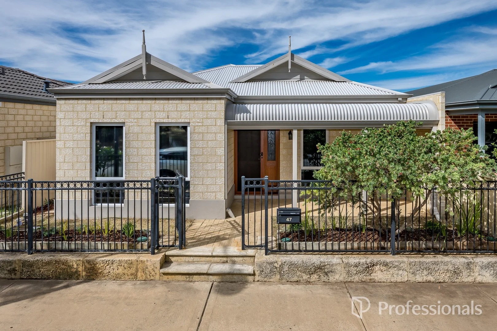 47 Doncaster Grange, Butler WA 6036