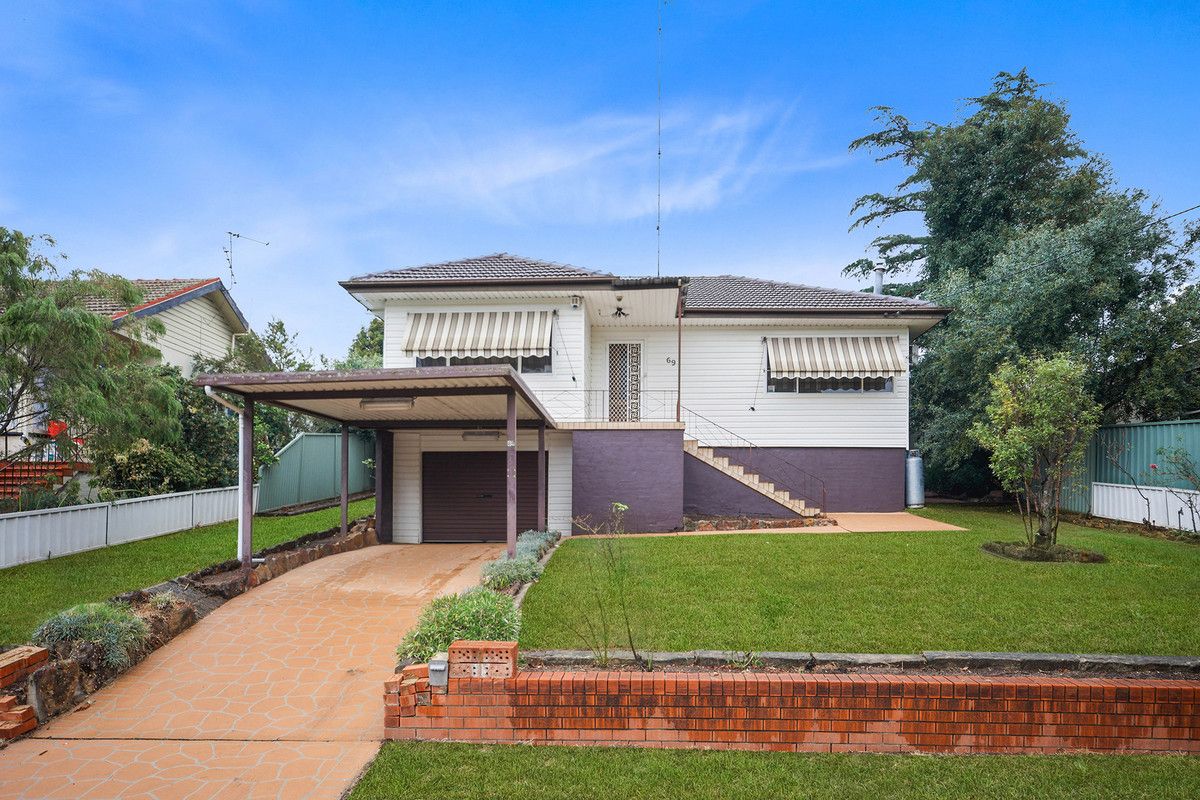 69 Bradbury Avenue, Campbelltown NSW 2560, Image 0