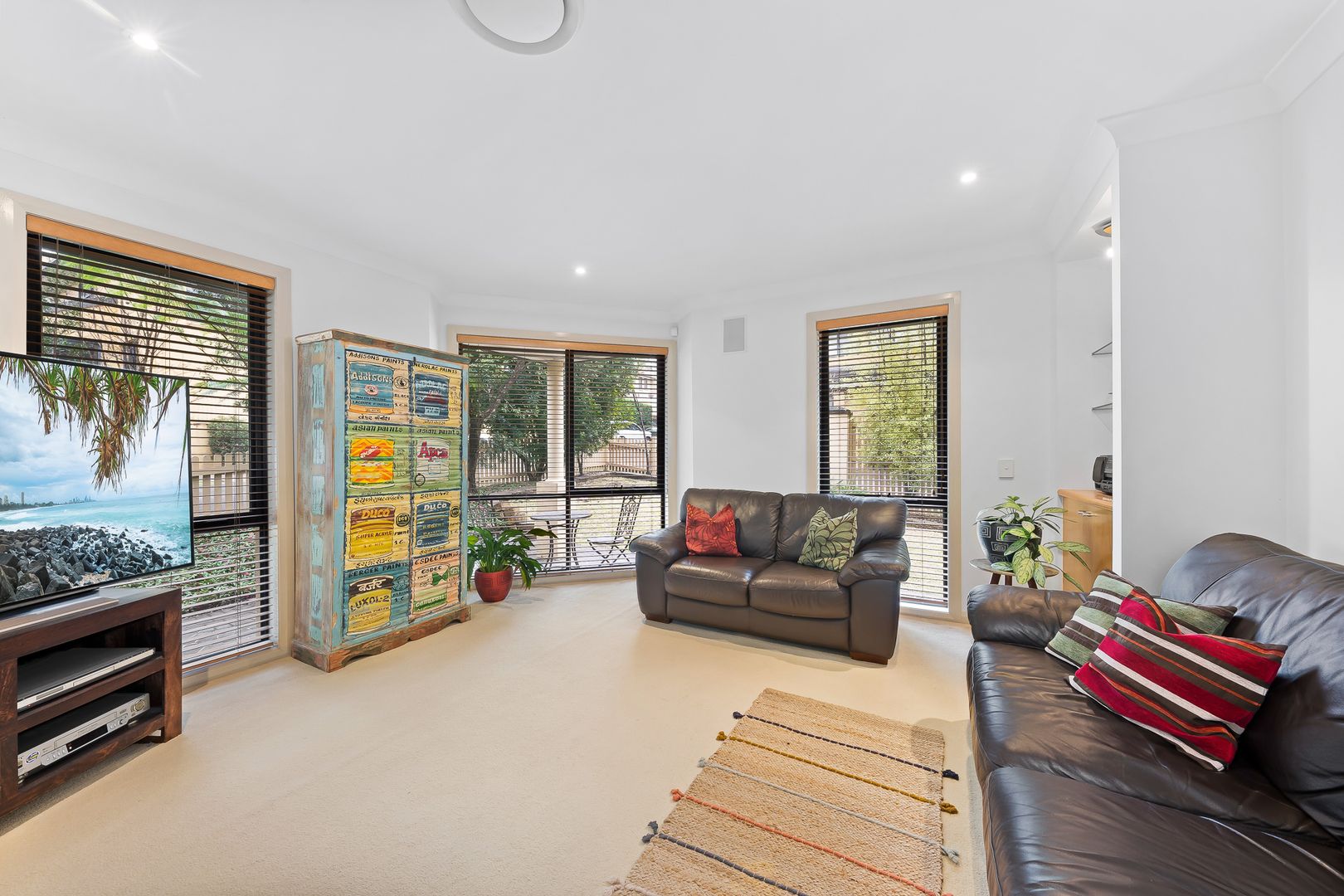 17 Peartree Circuit, West Pennant Hills NSW 2125, Image 2