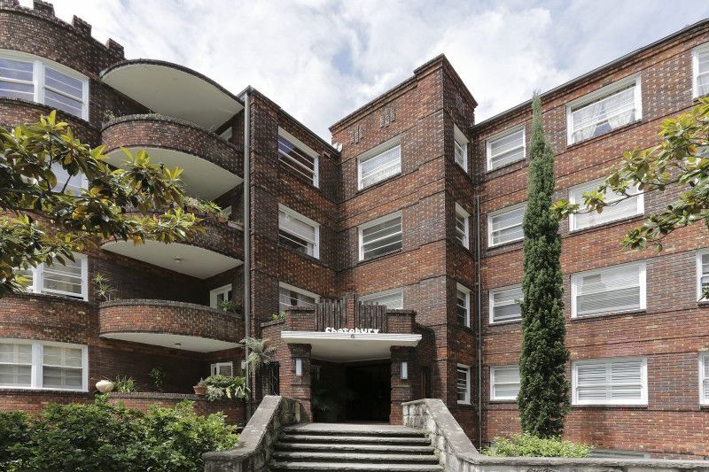 2 bedrooms Apartment / Unit / Flat in 46/6 Ithaca Road ELIZABETH BAY NSW, 2011