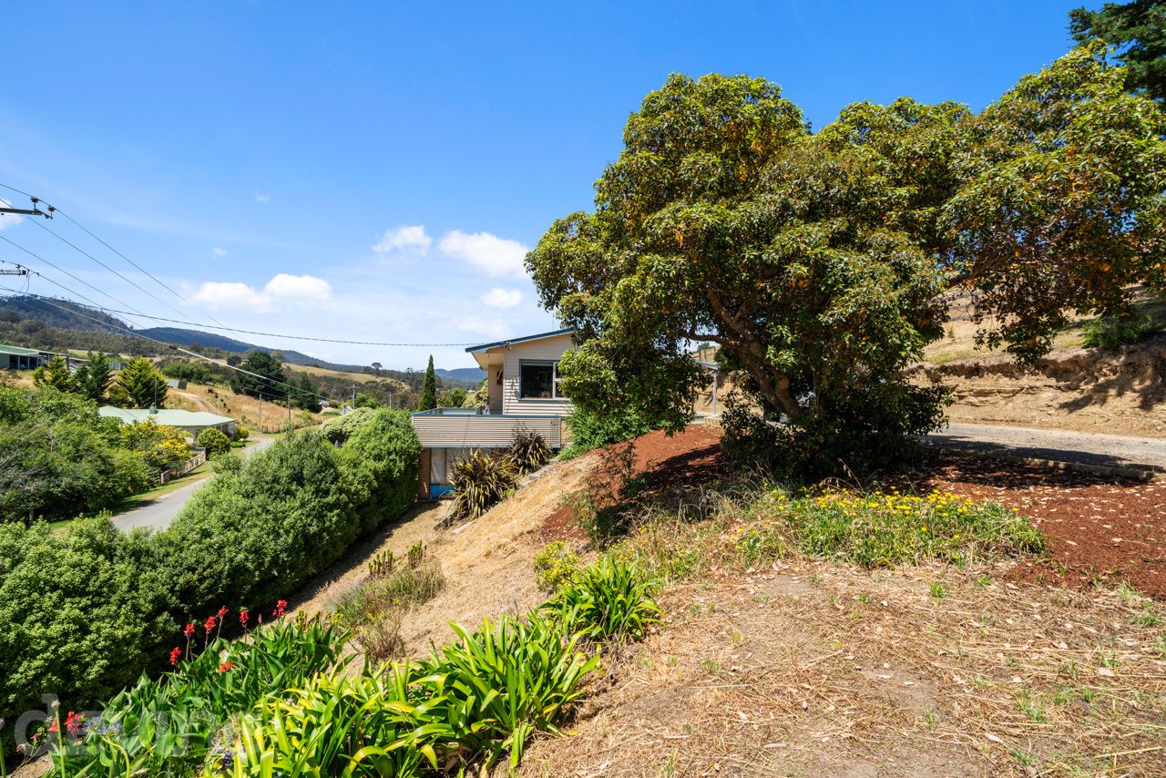 120 Dysart Drive, Dysart Property History & Address Research Domain