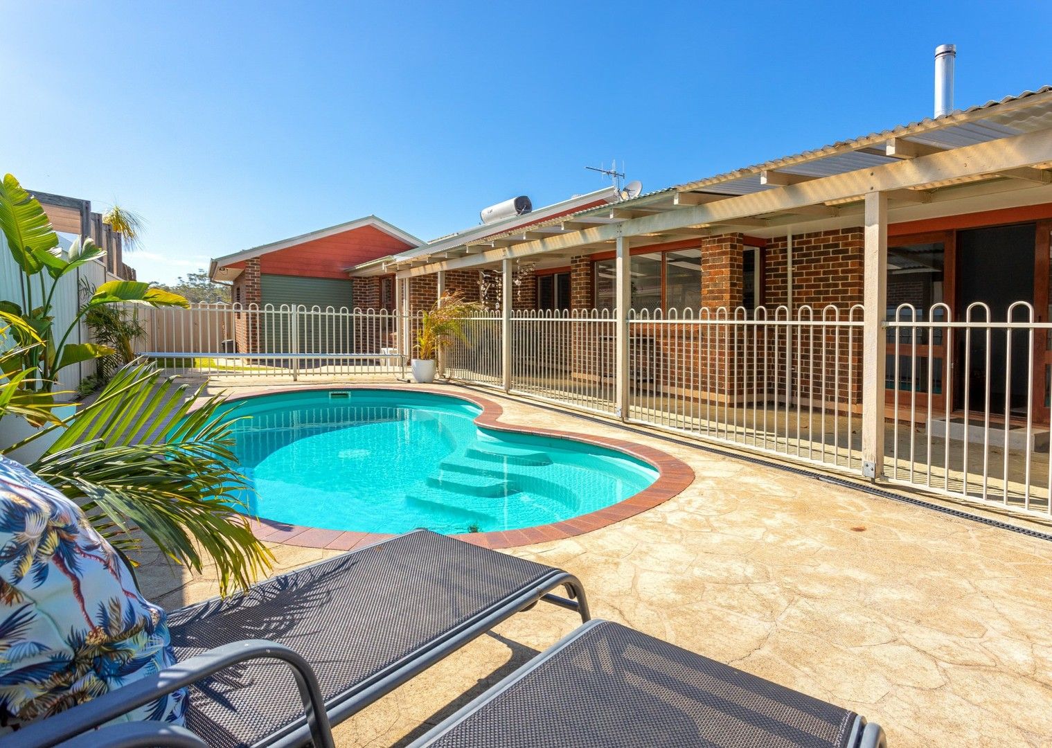 7 Carrabeen Drive, Old Bar NSW 2430