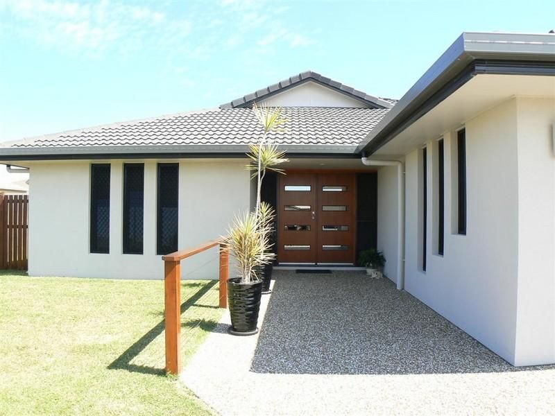 36 Lancaster Circuit, URRAWEEN QLD 4655, Image 2