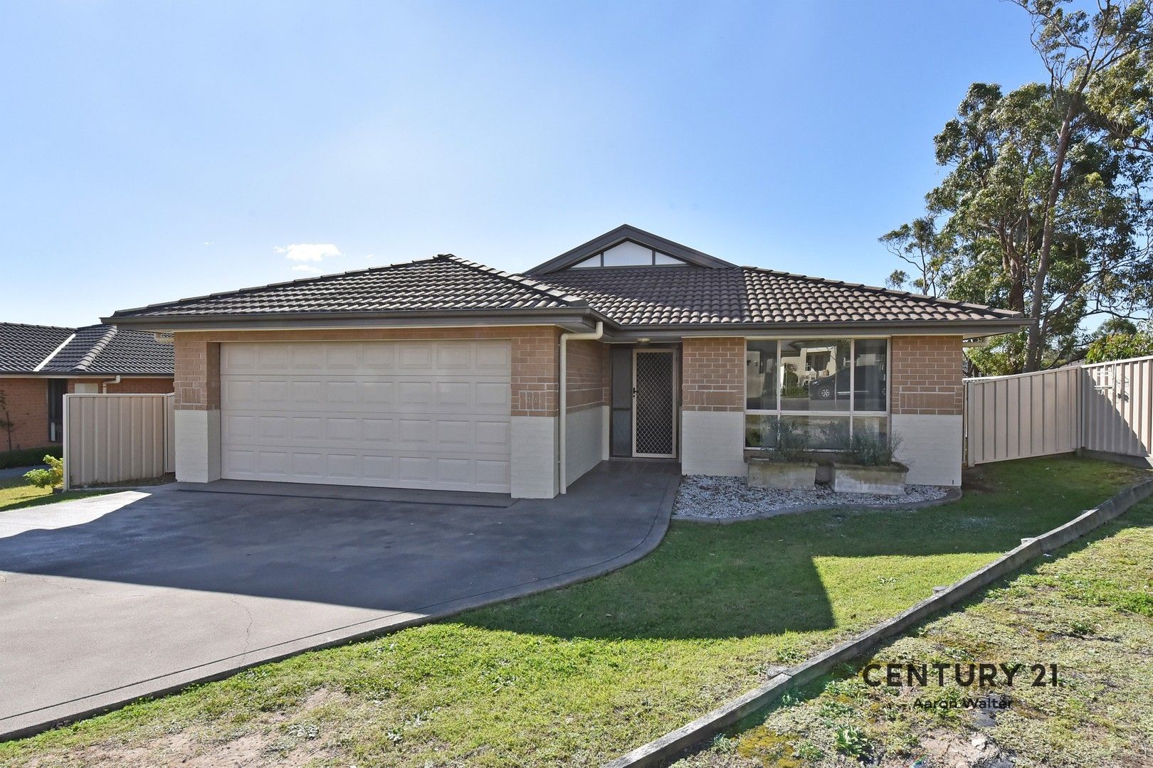 4 bedrooms House in 14 Wigeon Chase CAMERON PARK NSW, 2285