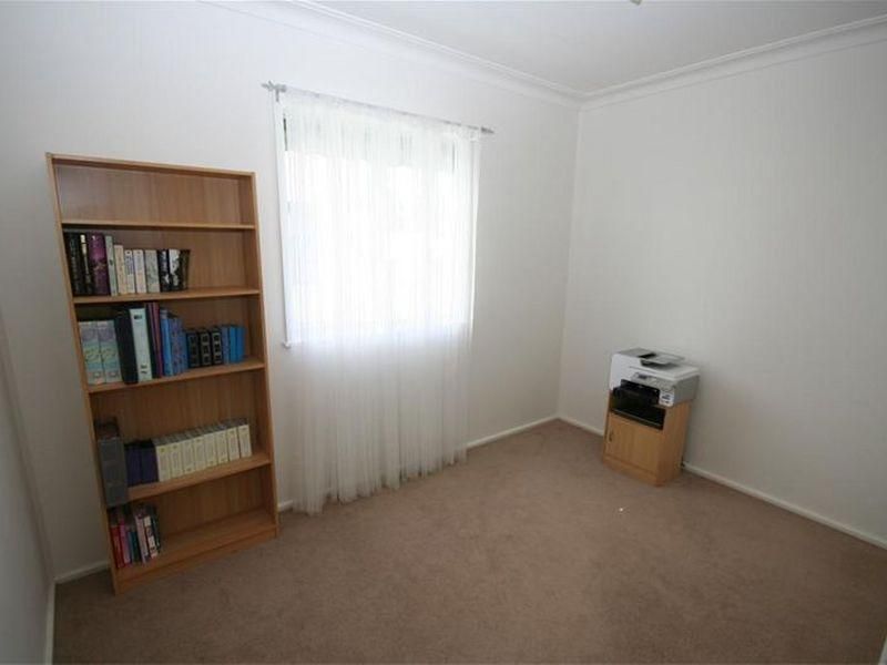 16 Kananook Crescent, BELMONT NORTH NSW 2280, Image 2