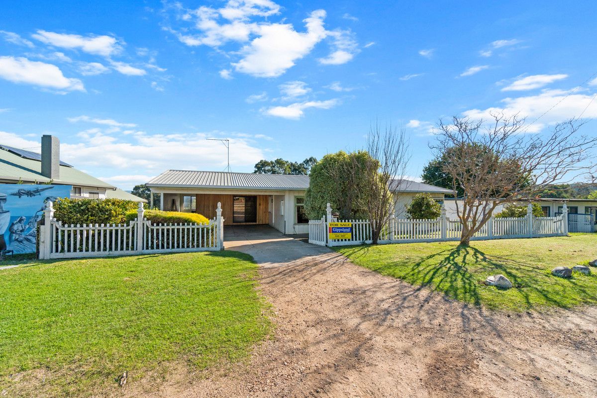 46 Davis Street, Heyfield VIC 3858