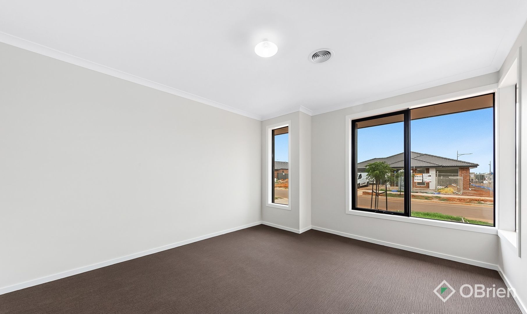 40 Becontree Crescent, Strathtulloh VIC 3338, Image 2