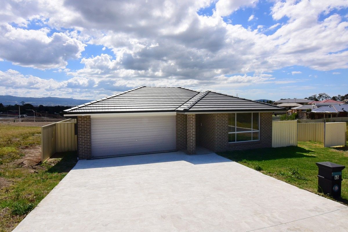 45 Jindalee Crescent, Nowra NSW 2541, Image 0