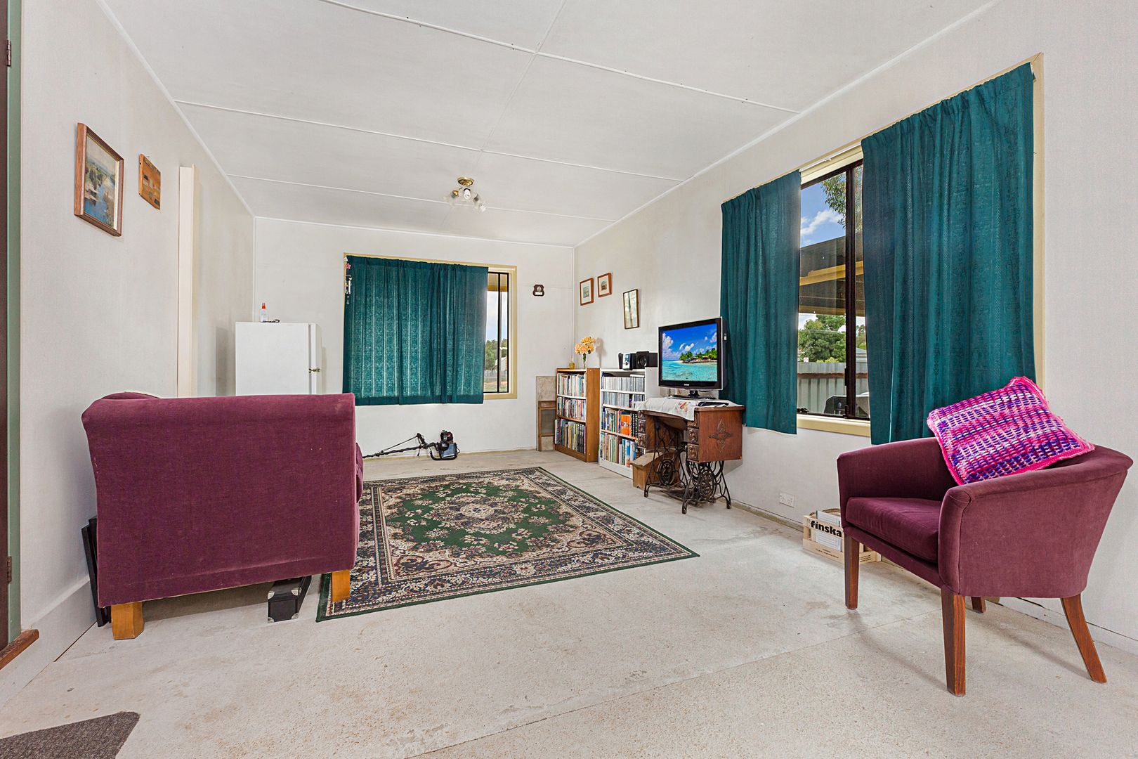 76 Sullivan Street, Inglewood VIC 3517, Image 2