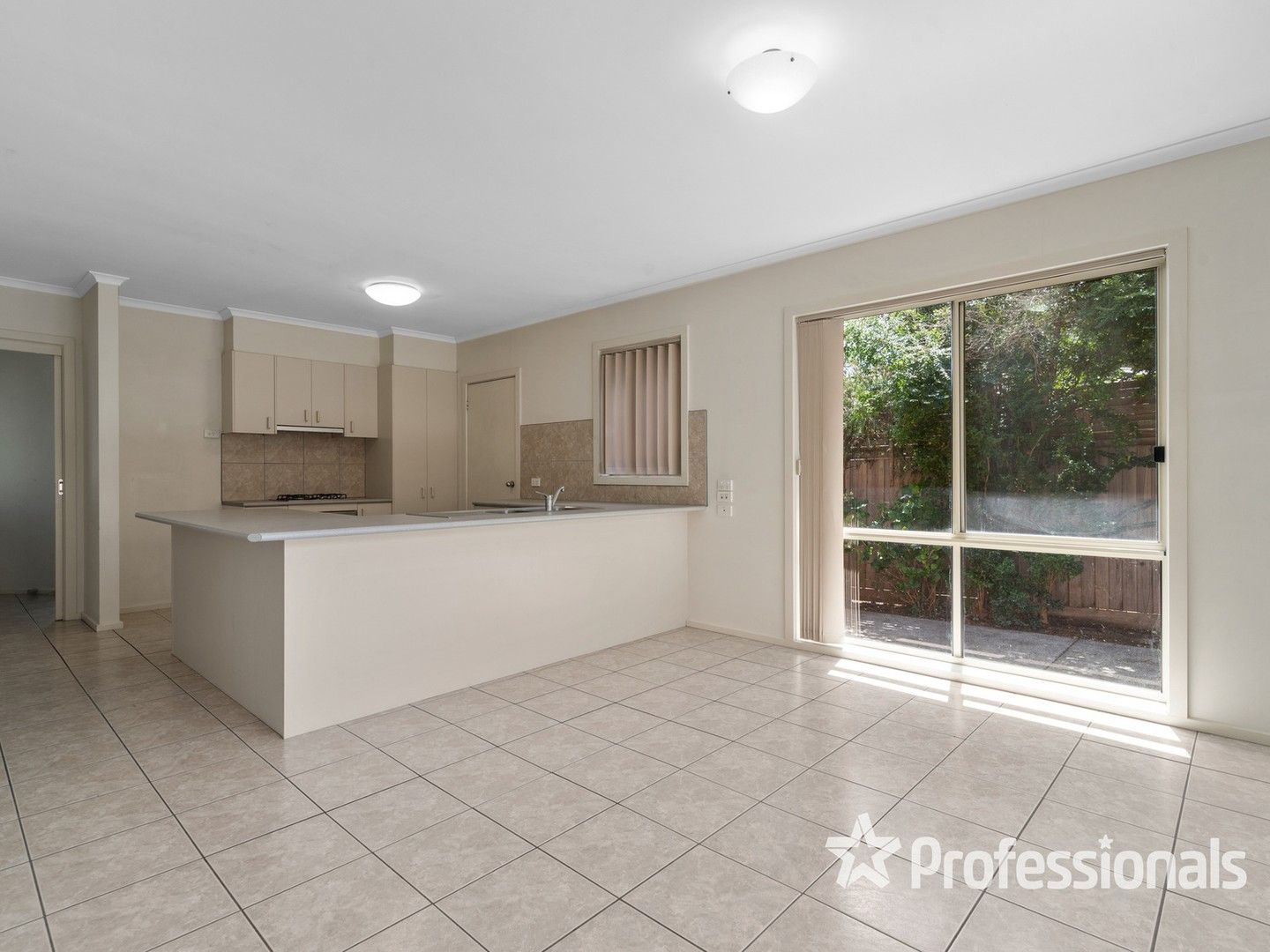 2a Springfield Avenue, Croydon VIC 3136, Image 2