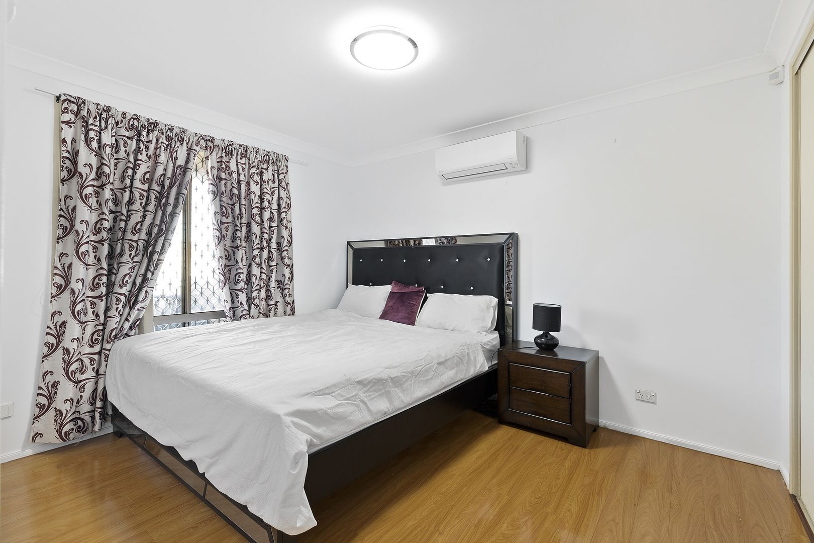 42 Durham Street, Minto NSW 2566, Image 2