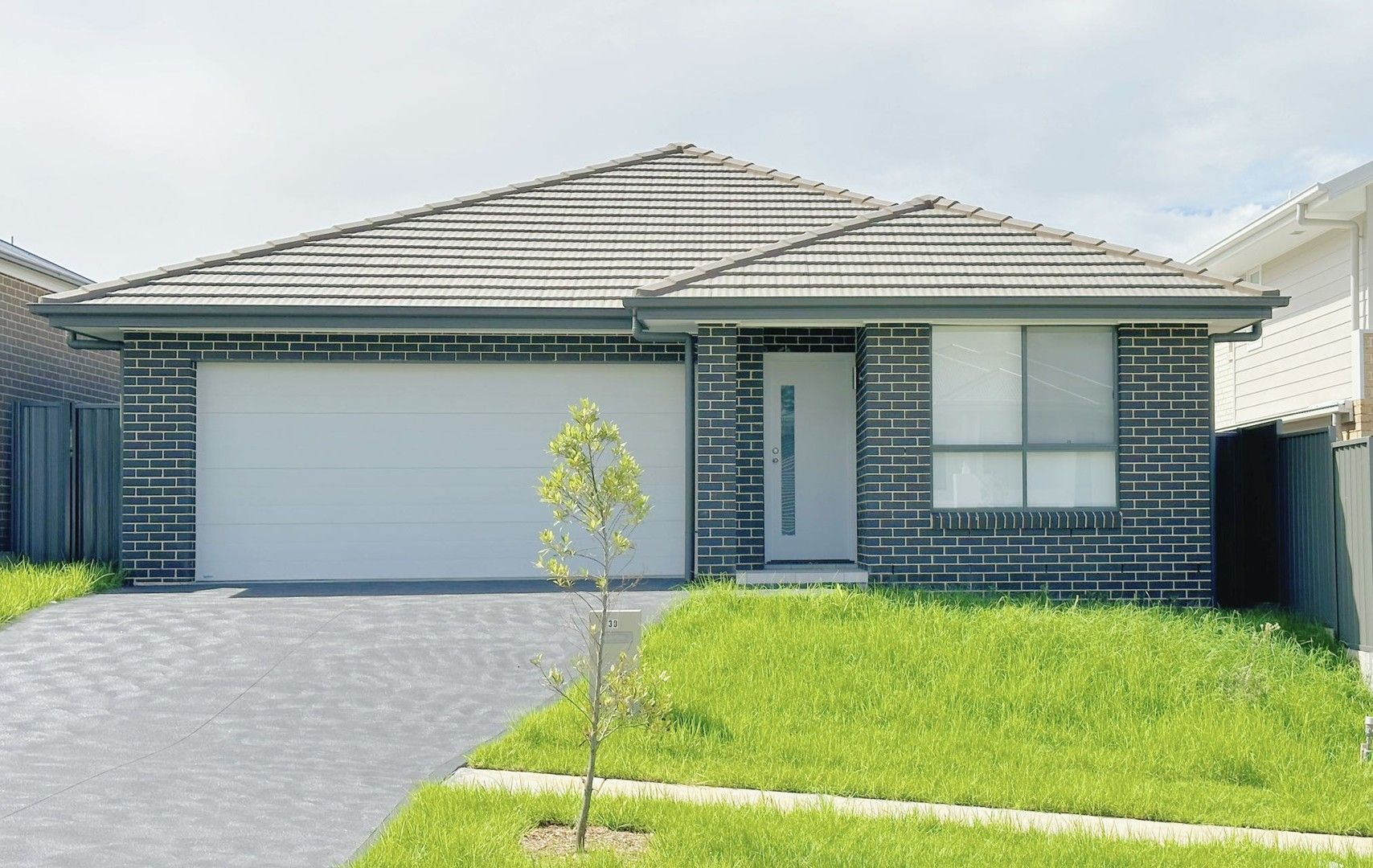 5 bedrooms House in 30 Tussock Avenue COBBITTY NSW, 2570