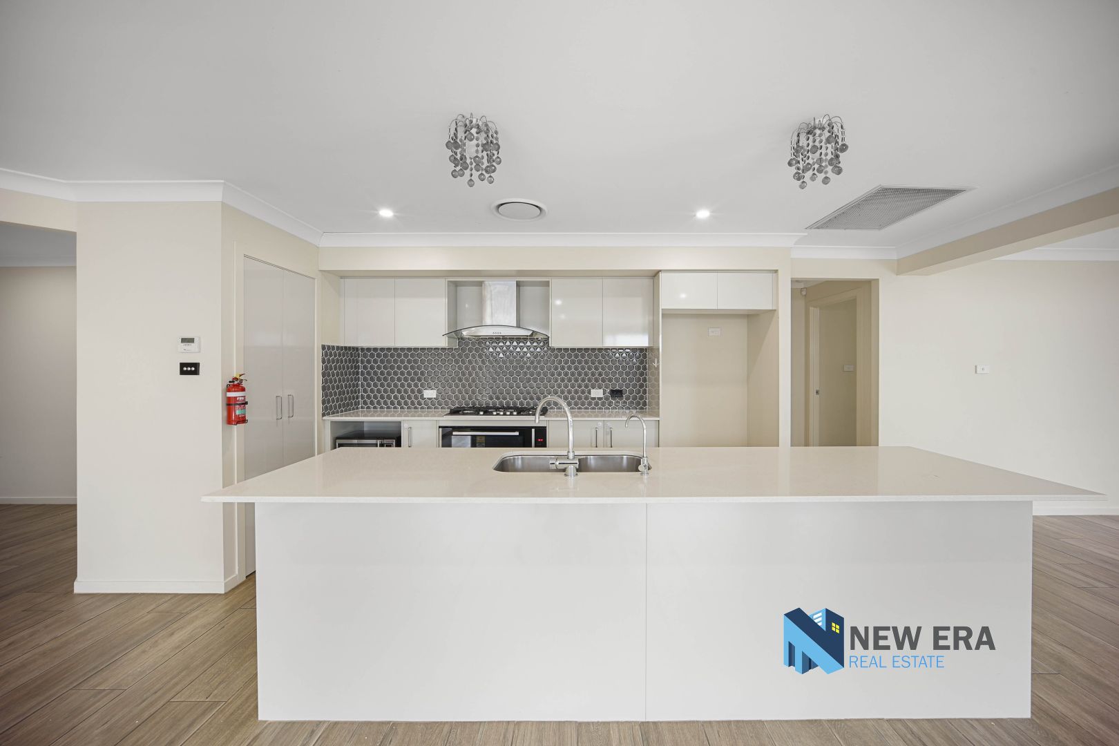 11 Courtney Loop, Oran Park NSW 2570, Image 2