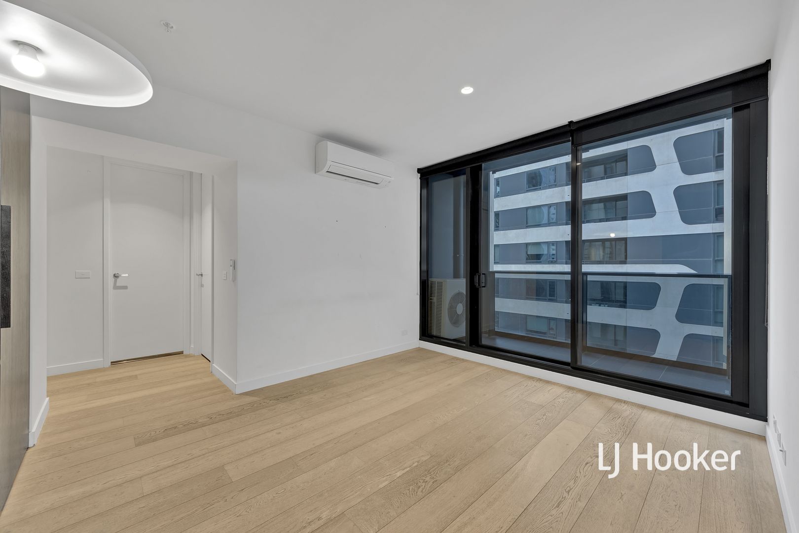 2410/81 A'beckett Street, Melbourne VIC 3000, Image 1