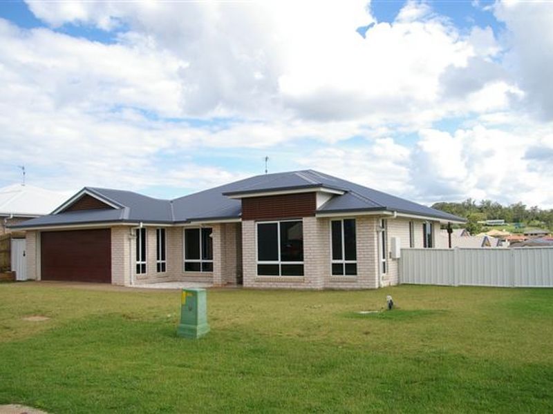4 bedrooms House in 2 Opal Street GLENVALE QLD, 4350