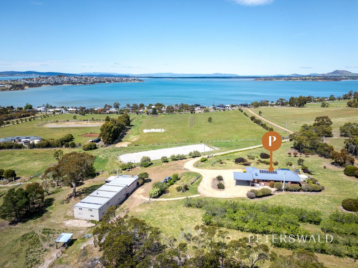 4 bedrooms Rural in 434 Shark Point Road PENNA TAS, 7171