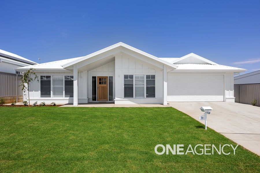 18 BONDI CRESCENT, Gobbagombalin NSW 2650, Image 0