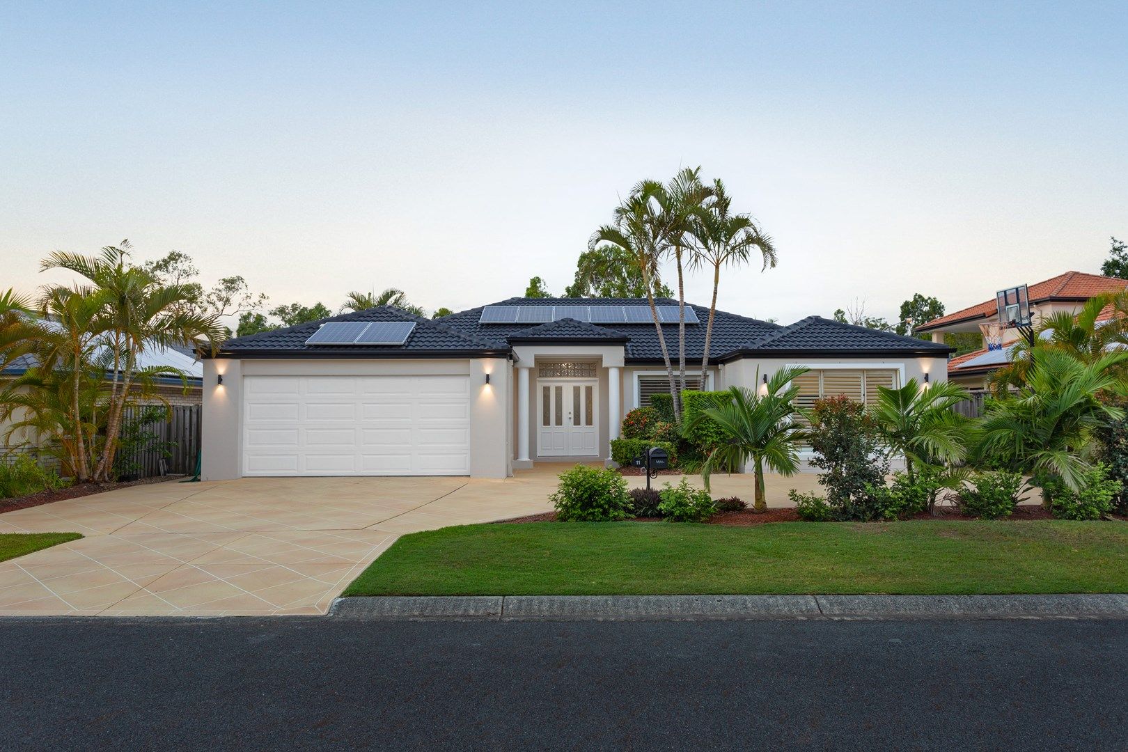 4 bedrooms House in 11 Eugenia Circuit ROBINA QLD, 4226