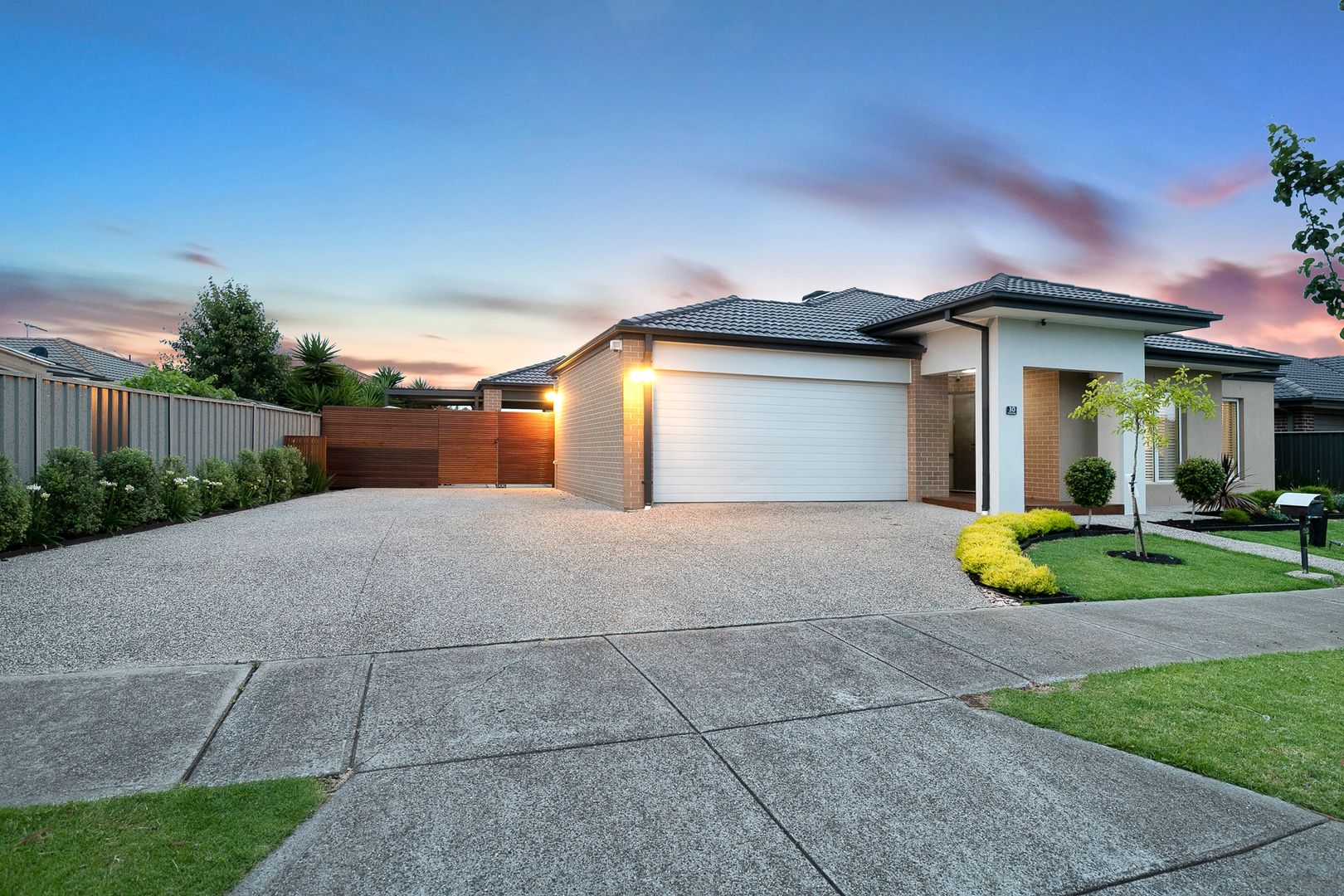 30 Hatfield Place, Deer Park VIC 3023, Image 1