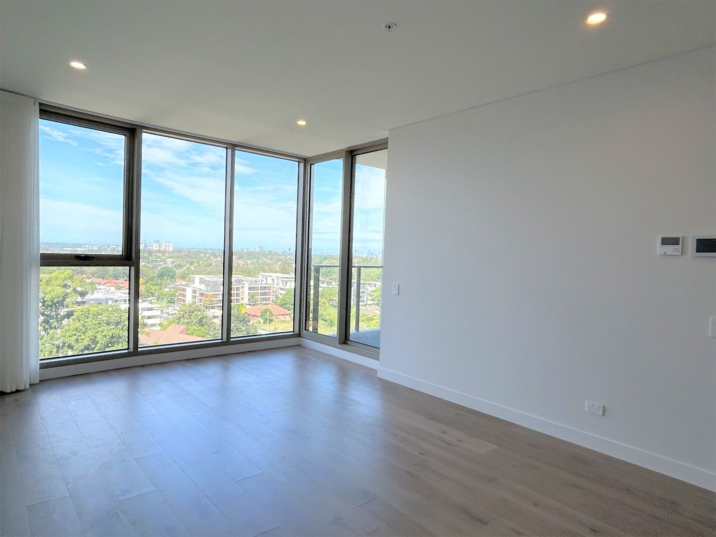 1 bedrooms Apartment / Unit / Flat in 709/8 Chambers Court EPPING NSW, 2121