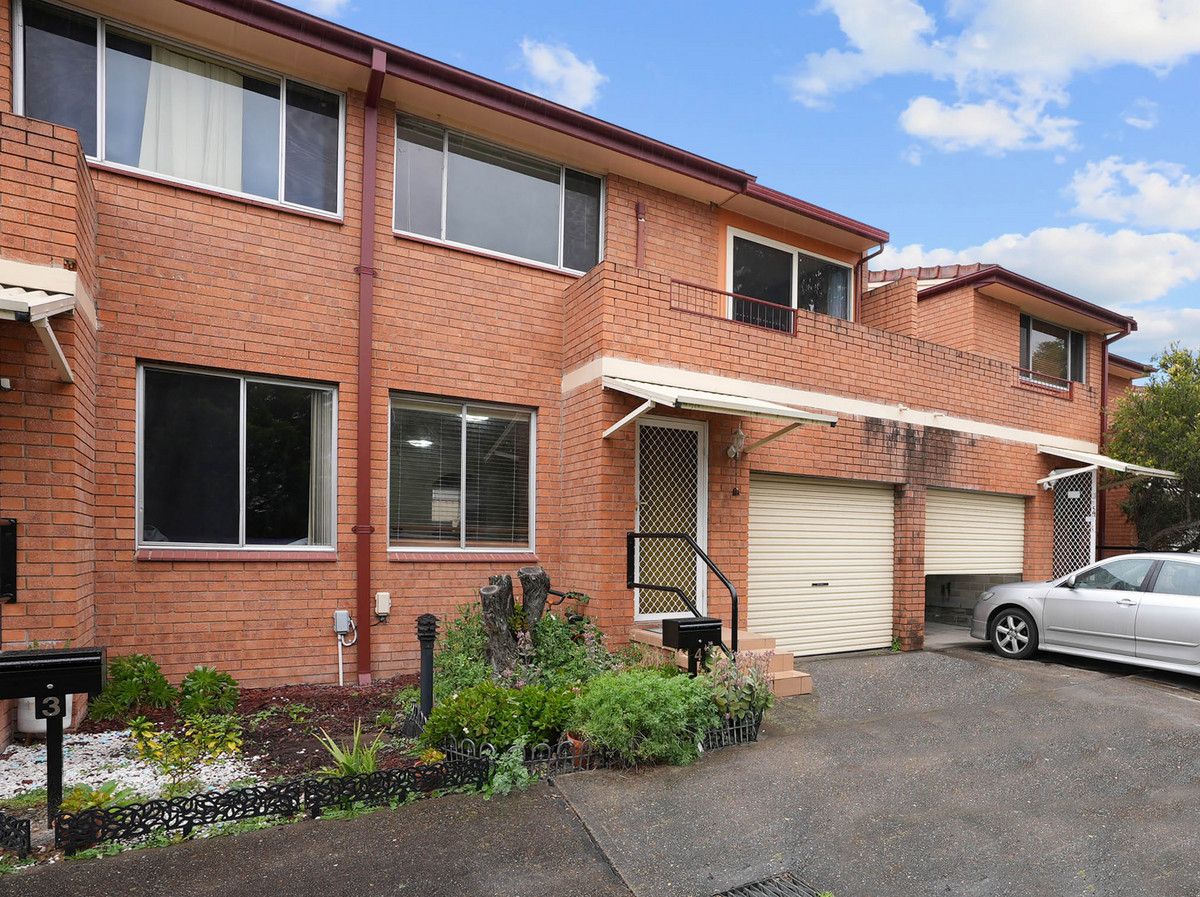 2 bedrooms Townhouse in 4/14 Bunbury Road MACQUARIE FIELDS NSW, 2564