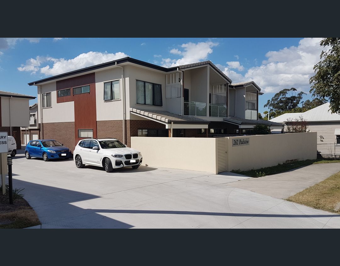4 bedrooms Townhouse in 5/262 Padstow Road EIGHT MILE PLAINS QLD, 4113
