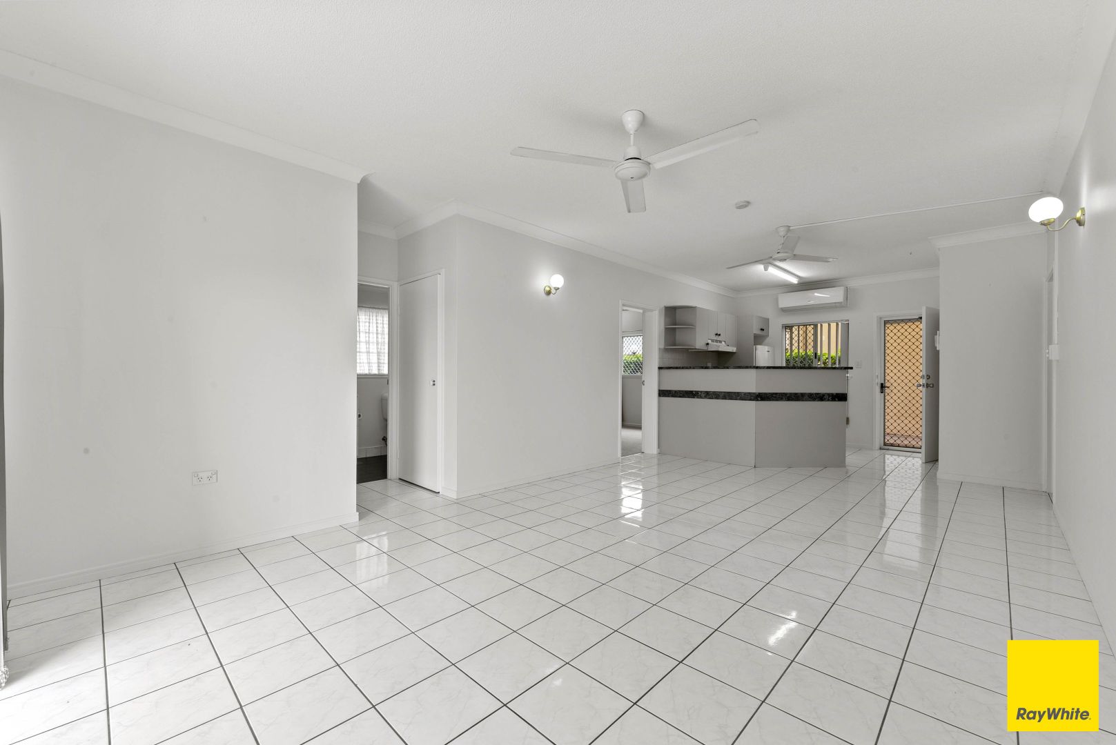 1/63-65 Mccormack Street, Manunda QLD 4870, Image 2