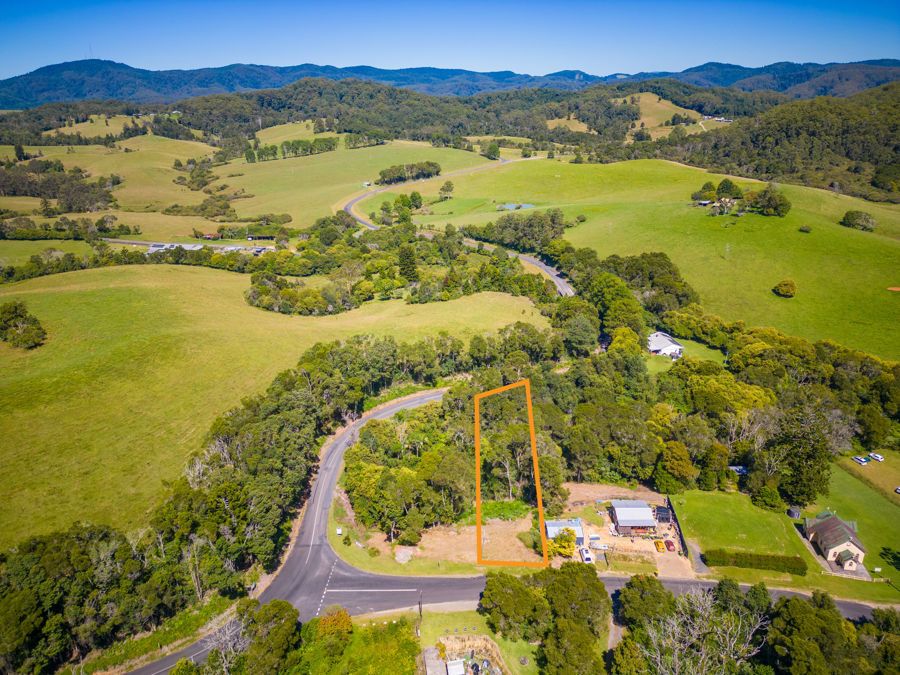 33 Pine Avenue, Ulong NSW 2450 Domain