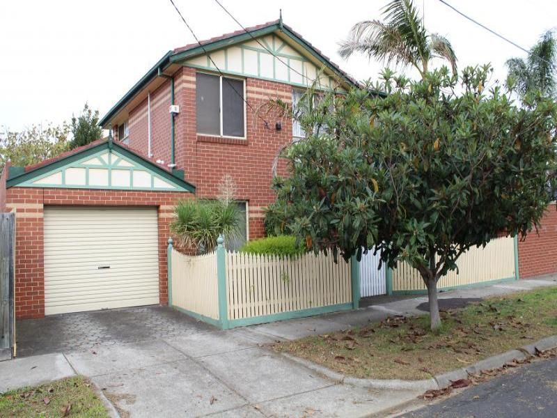 3 bedrooms House in 1A Breffna Street PRESTON VIC, 3072