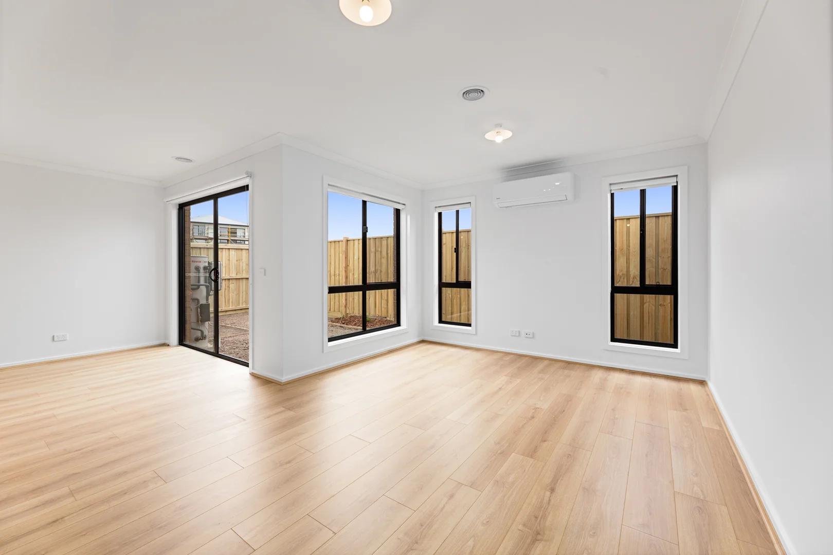 Additional image 3 of 49 Lucania Cres, Tarneit VIC 3029