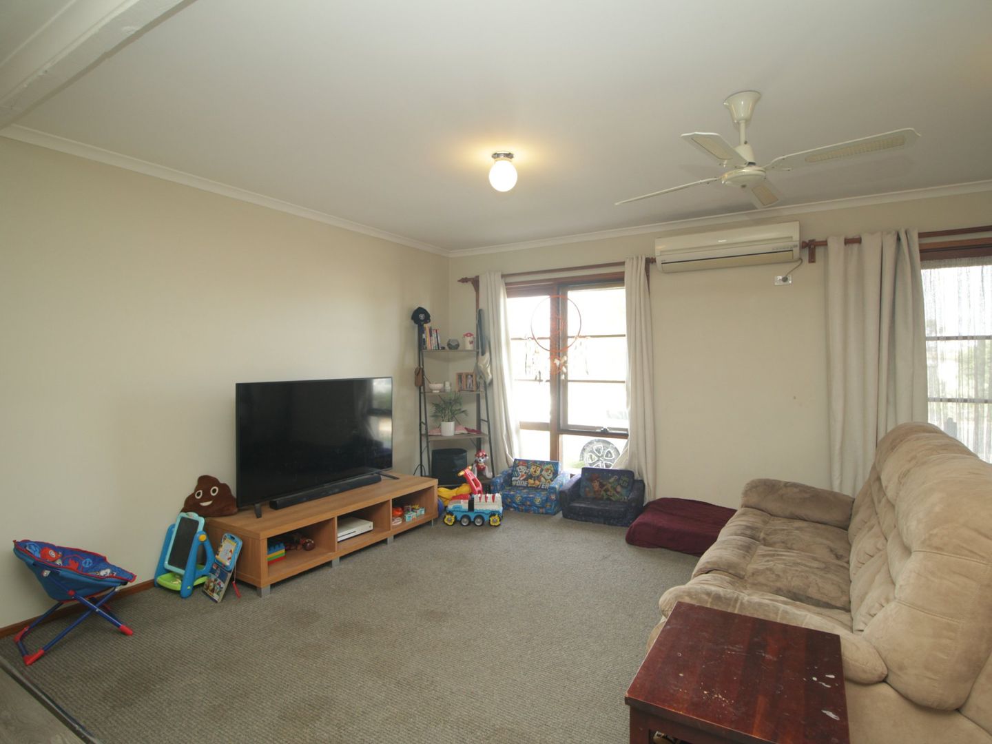 4 Nicholson Court, Nicholson VIC 3882, Image 2