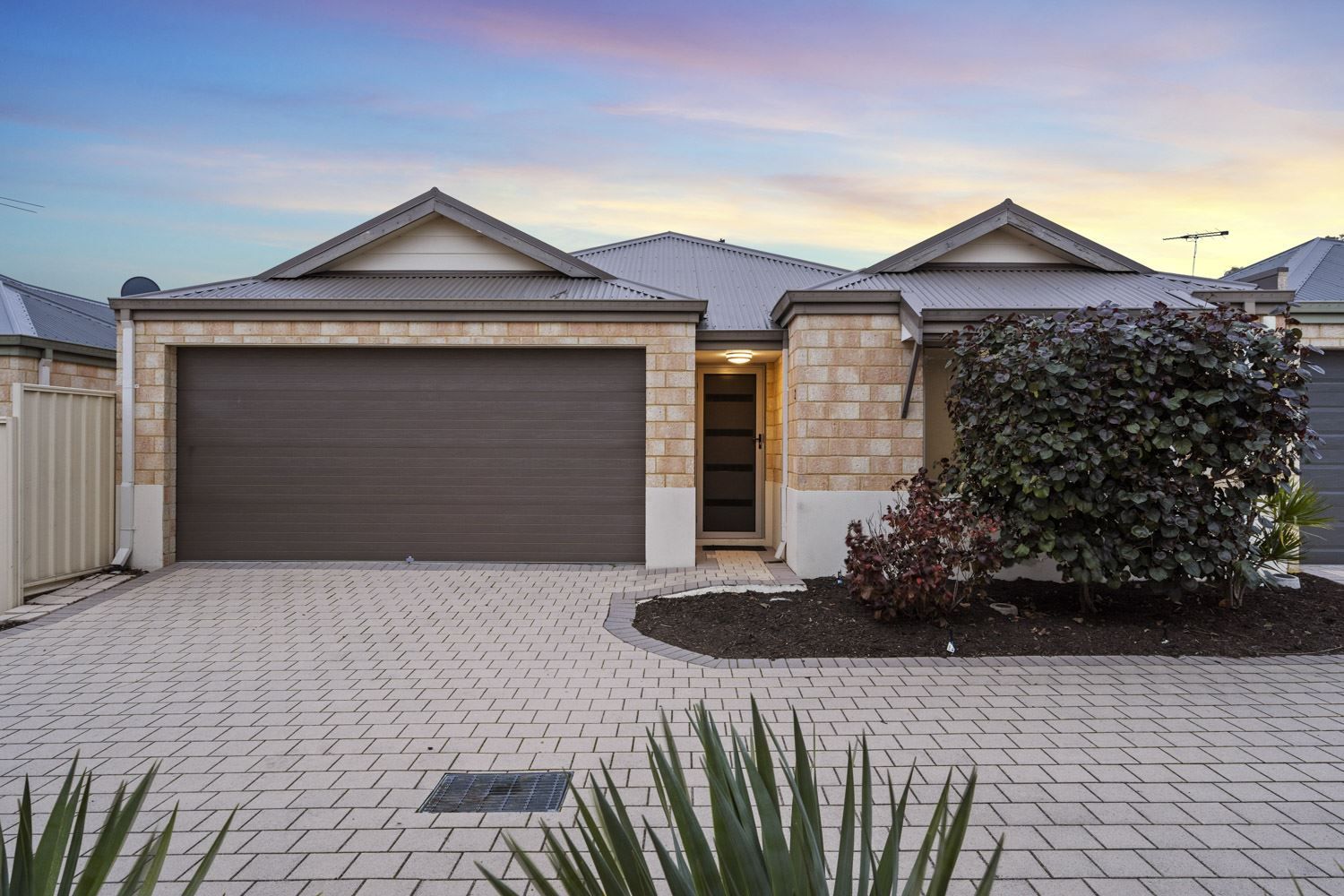 2/3 Peppermint Gardens, Aubin Grove WA 6164, Image 0