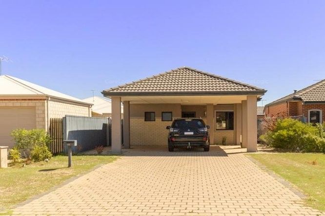 3 bedrooms House in 1/40 Moojebing Street BAYSWATER WA, 6053