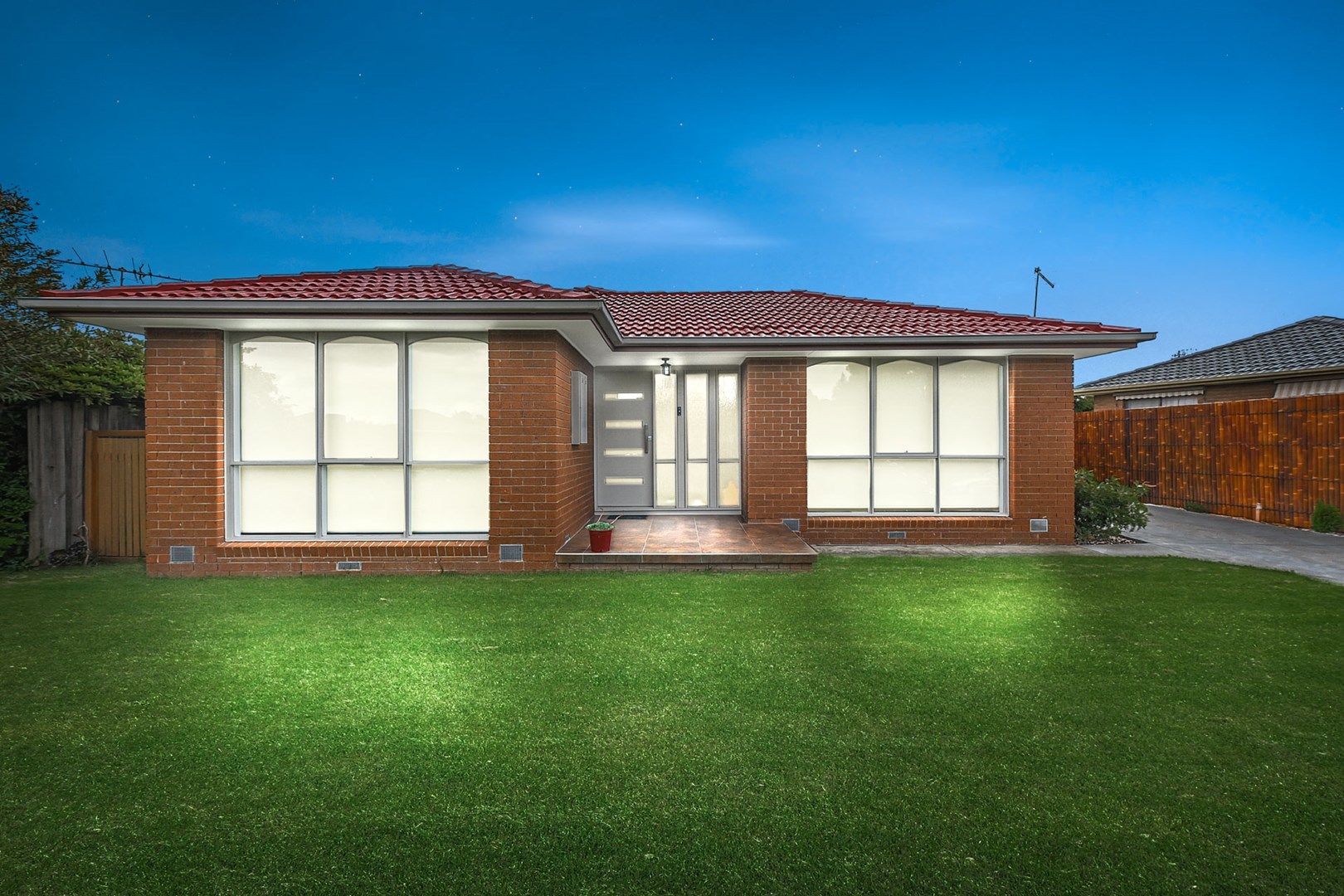 1/56 Essex Park Drive, Endeavour Hills VIC 3802, Image 0