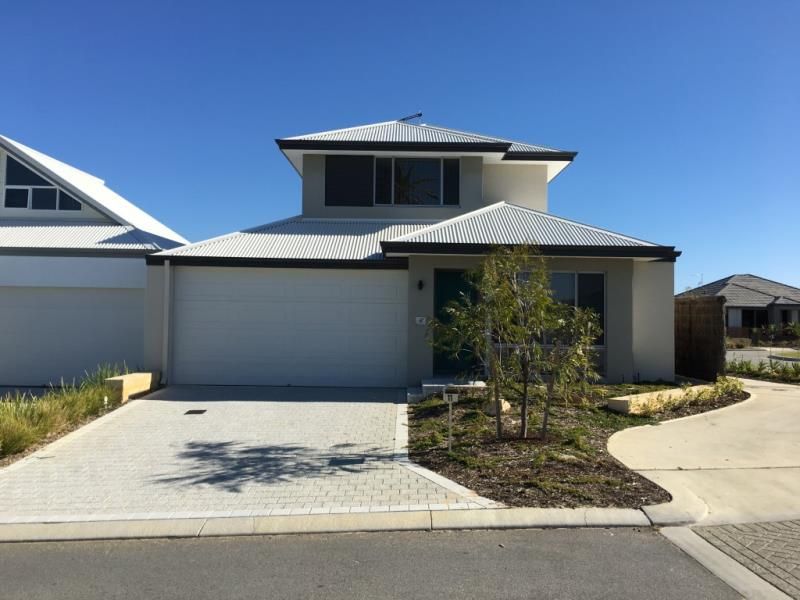 4 bedrooms House in 11 Laddon Road CLARKSON WA, 6030