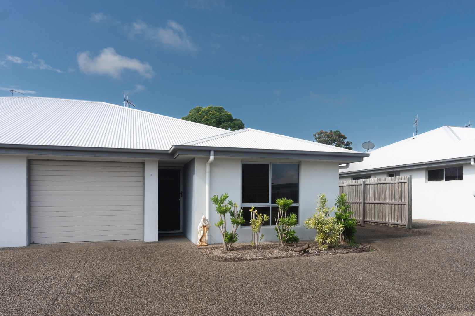 5/198 Street, Bundaberg West Property History & Address