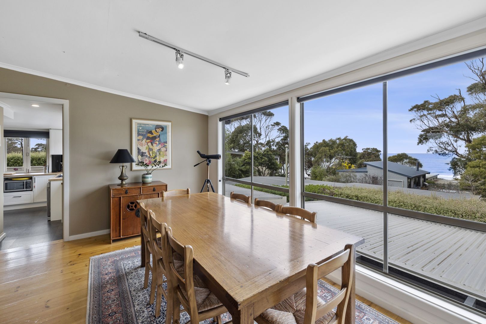 8 Gwynne Avenue, Lorne VIC 3232, Image 2