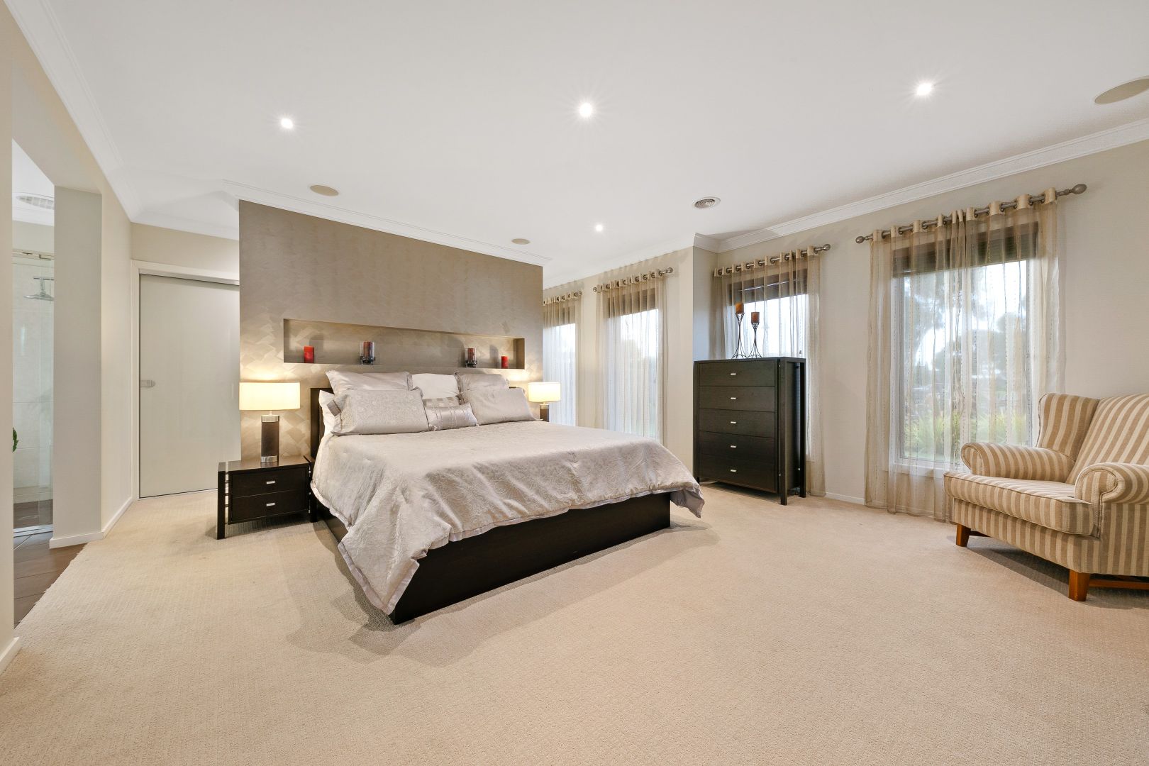 17 Rosslare Place, Cranbourne VIC 3977, Image 1