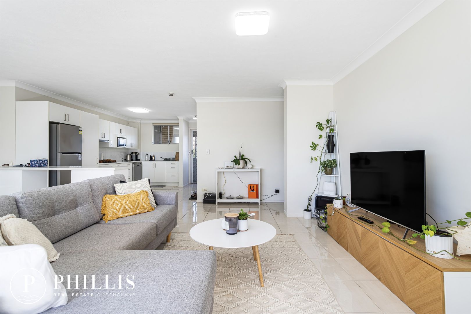 13/554 Marine Parade, Biggera Waters QLD 4216, Image 2