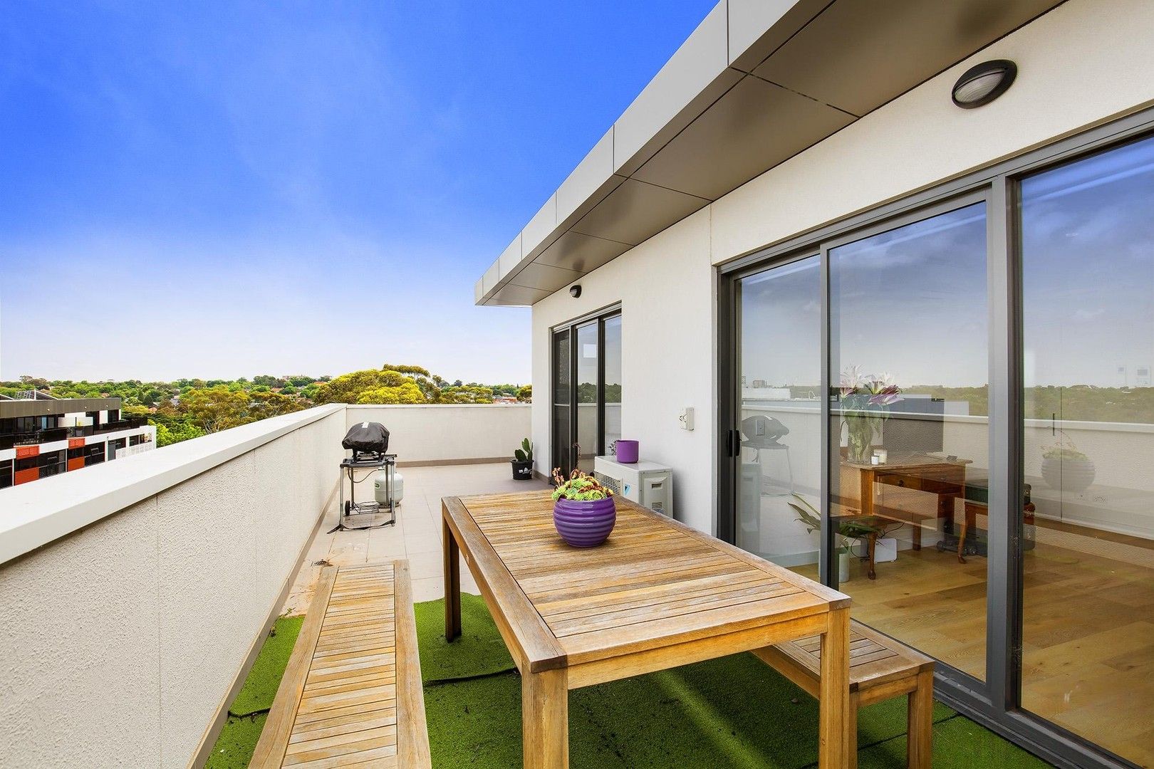 2 bedrooms Apartment / Unit / Flat in 401/43 High Street GLEN IRIS VIC, 3146