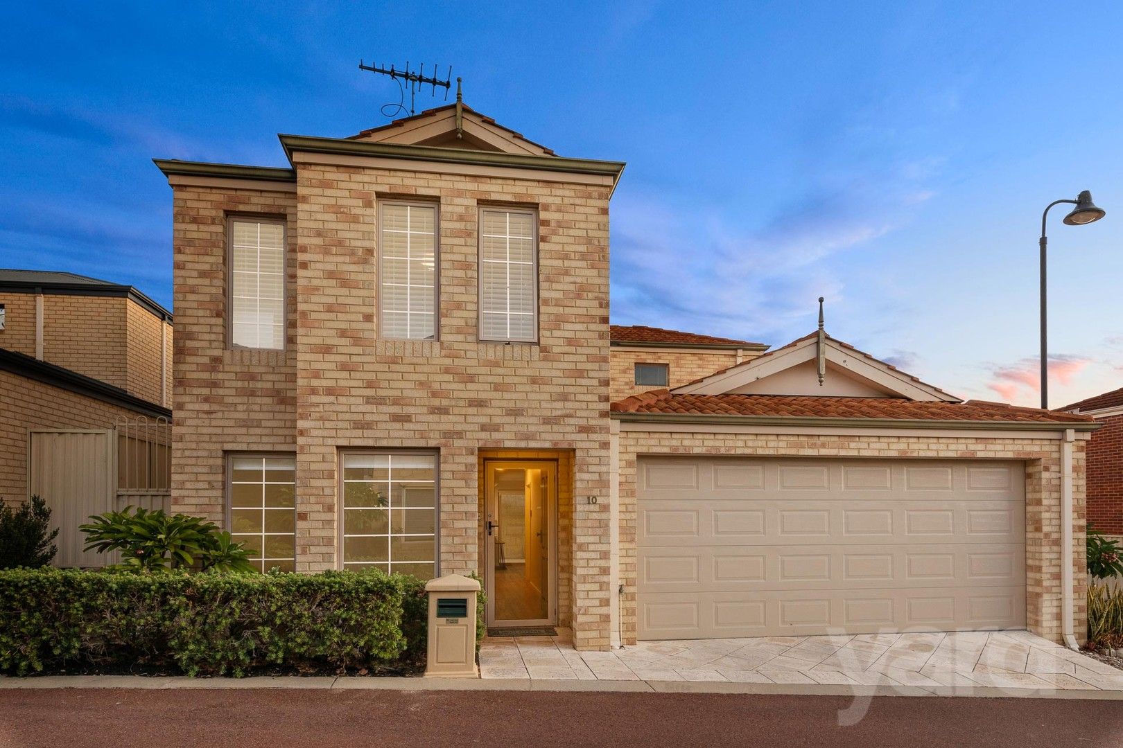 10 Doig Court, Bicton WA 6157, Image 0