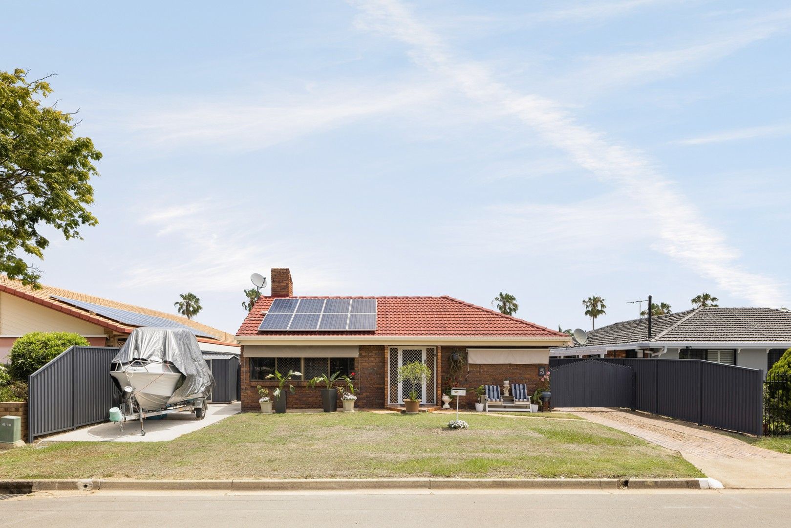 5 Vista Court Newport QLD 4020 Domain
