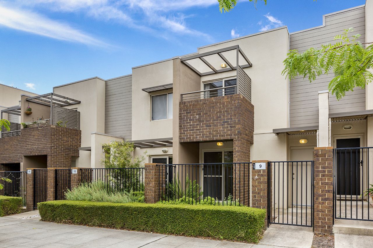 2 bedrooms Townhouse in 9/70 Kings Canyon Street HARRISON ACT, 2914