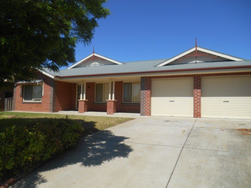 6 Yentoo Drive, Glenfield Park NSW 2650, Image 0