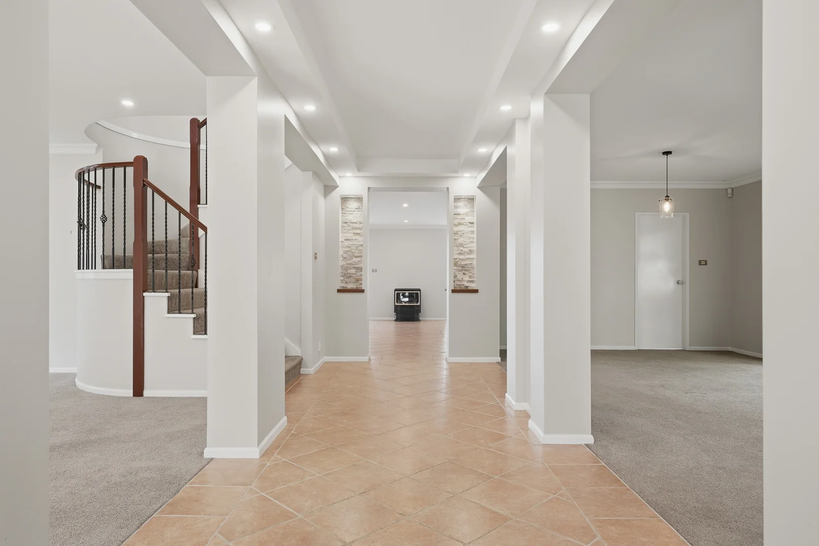 Additional image 5 of 19 Sovereign Cl, Floraville NSW 2280