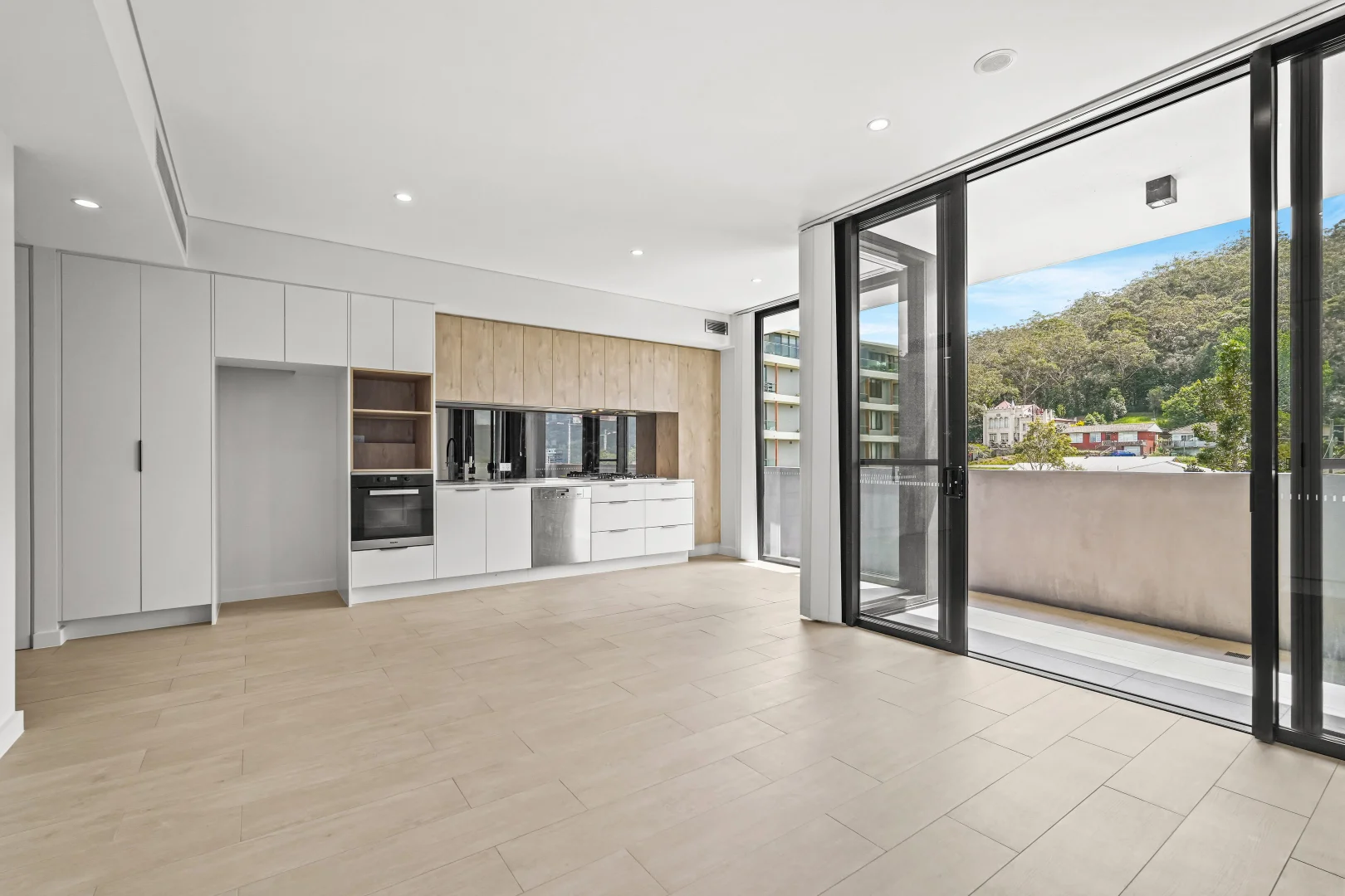 Additional image 3 of 705/8 St George Street, Gosford NSW 2250