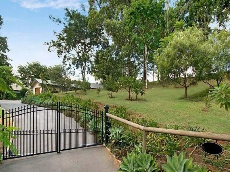 133A Camfin Road, Clear Mountain QLD 4500